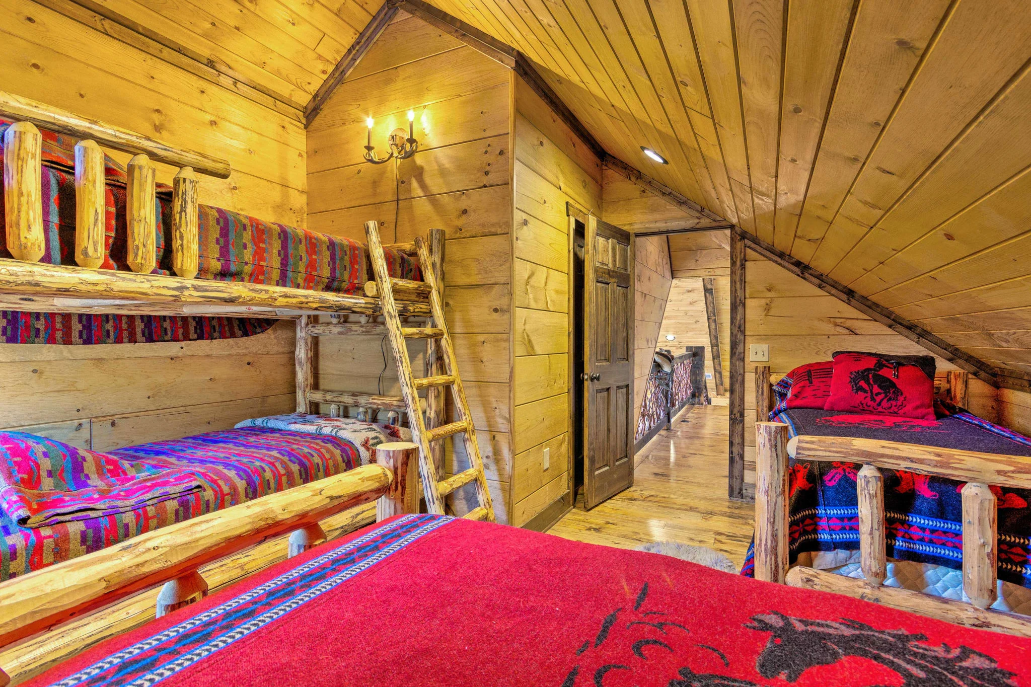 Echo Lodge Bedroom 5 - stayNantahala
