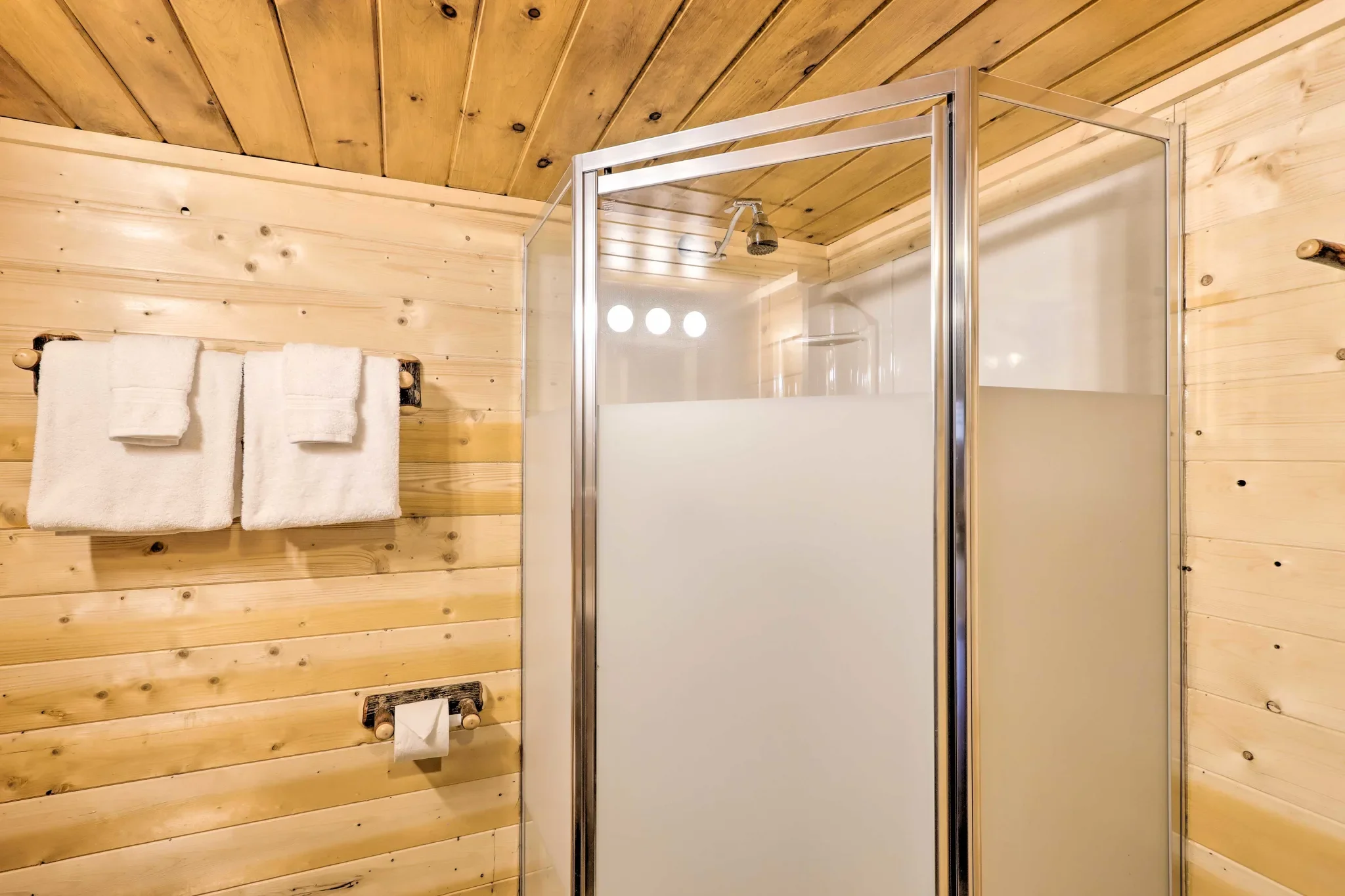 Chestnut Studio - Shower
